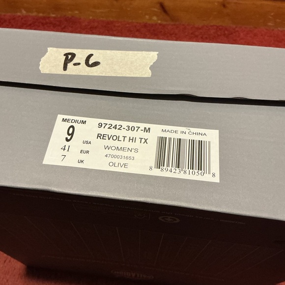 Palladium Revolt HI TX olive color shoes - Picture 6 of 7